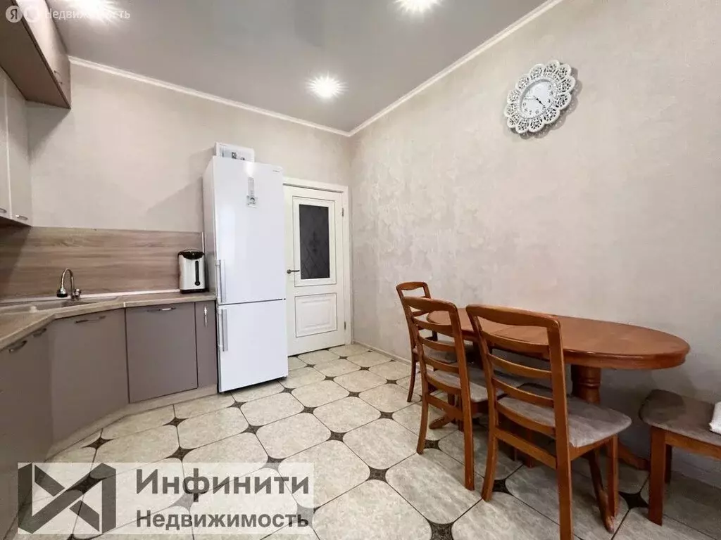 Дом в Михайловск, улица Василия Петрова, 19 (100 м) - Фото 1