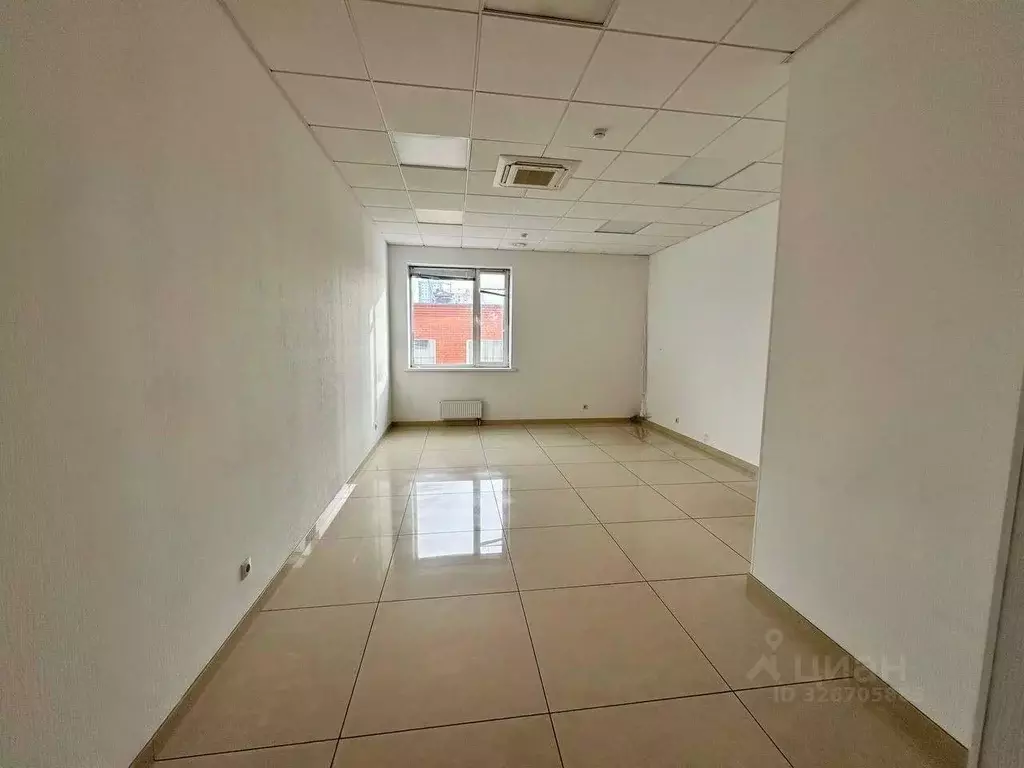 Офис в Свердловская область, Екатеринбург ул. Вишневая, 35 (28 м) - Фото 1