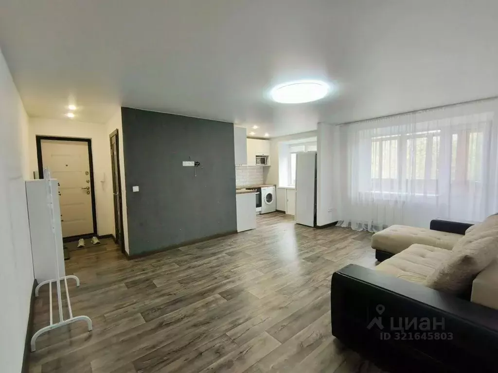 3-к кв. Свердловская область, Нижний Тагил ул. Энтузиастов, 11 (55.0 ... - Фото 0