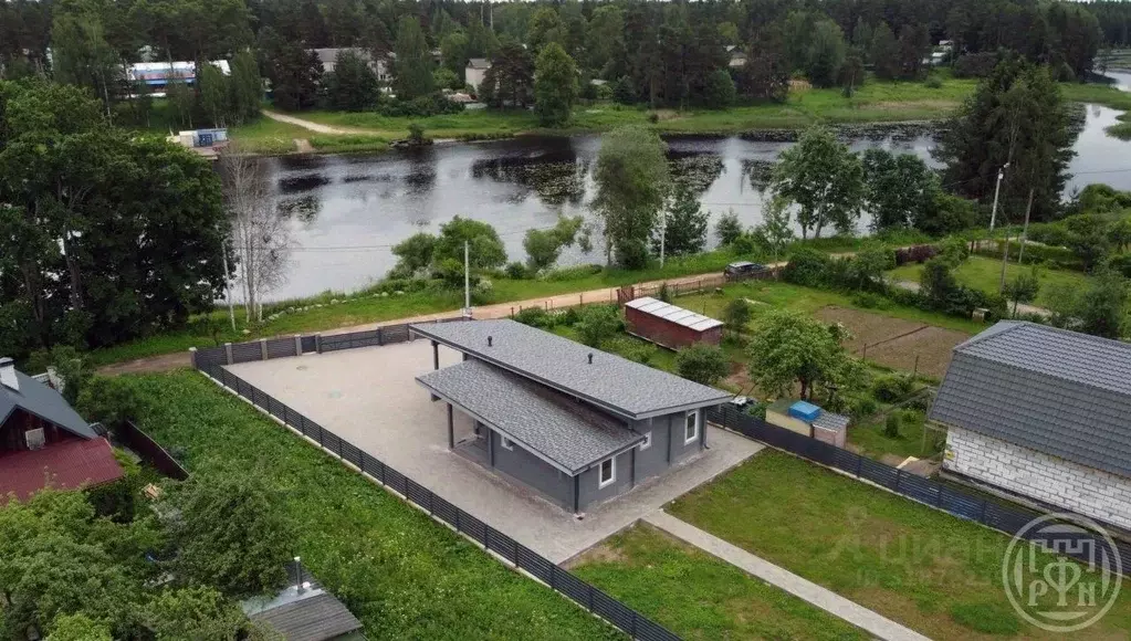 Дом в Ленинградская область, Гатчинский район, Вырица городской ... - Фото 0