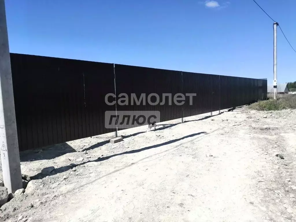 Участок в Тюменская область, Тюмень ул. Чингиза Айтматова (10.0 сот.) - Фото 1