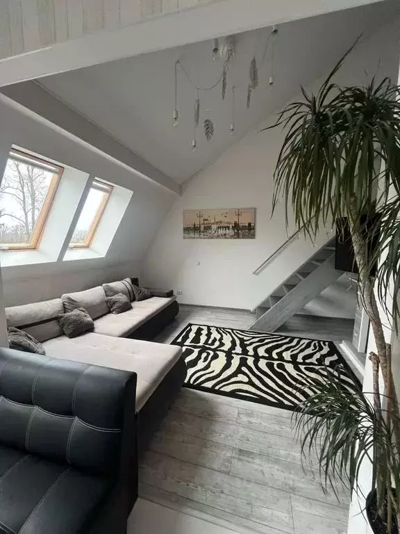 2-к кв. Калининградская область, Гурьевск Степной пер., 17В (85.0 м) - Фото 1