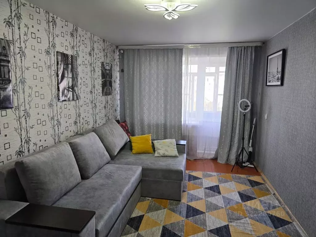 2-к кв. Тульская область, Алексин ул. Урицкого, 28 (40.8 м) - Фото 0