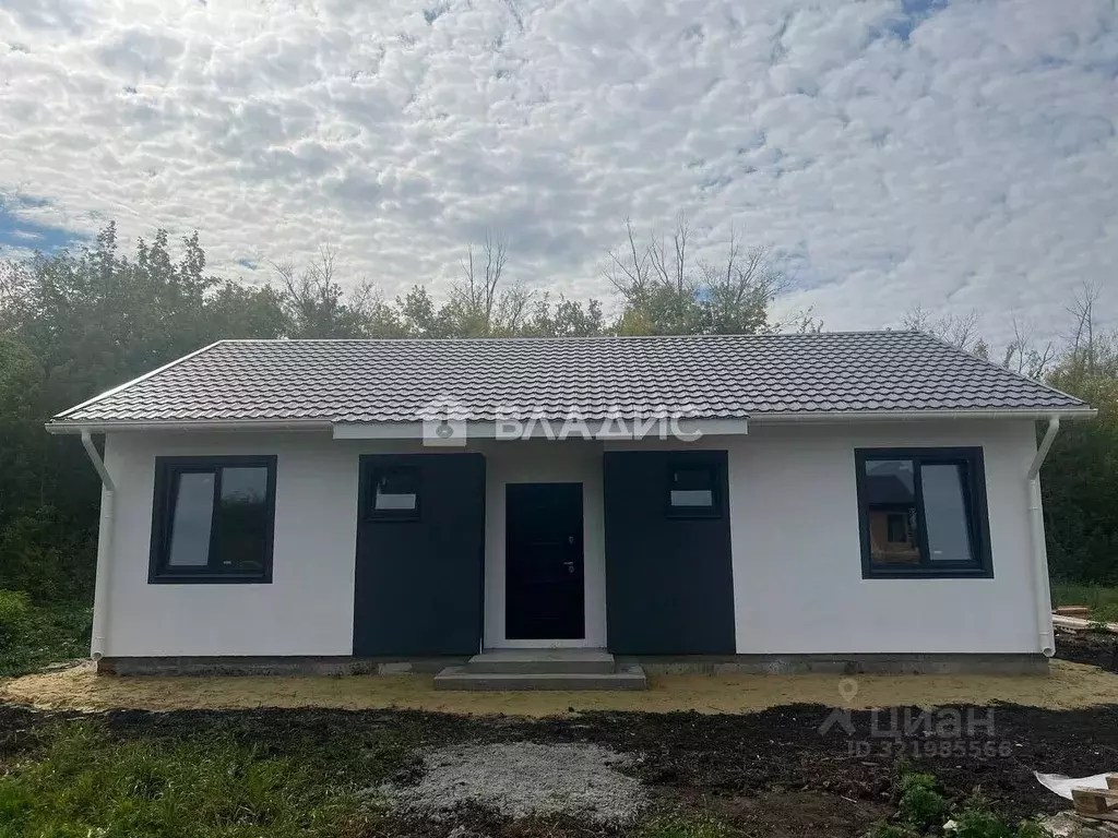 Дом в Пензенская область, Пензенский район, Мичуринский сельсовет, ... - Фото 0