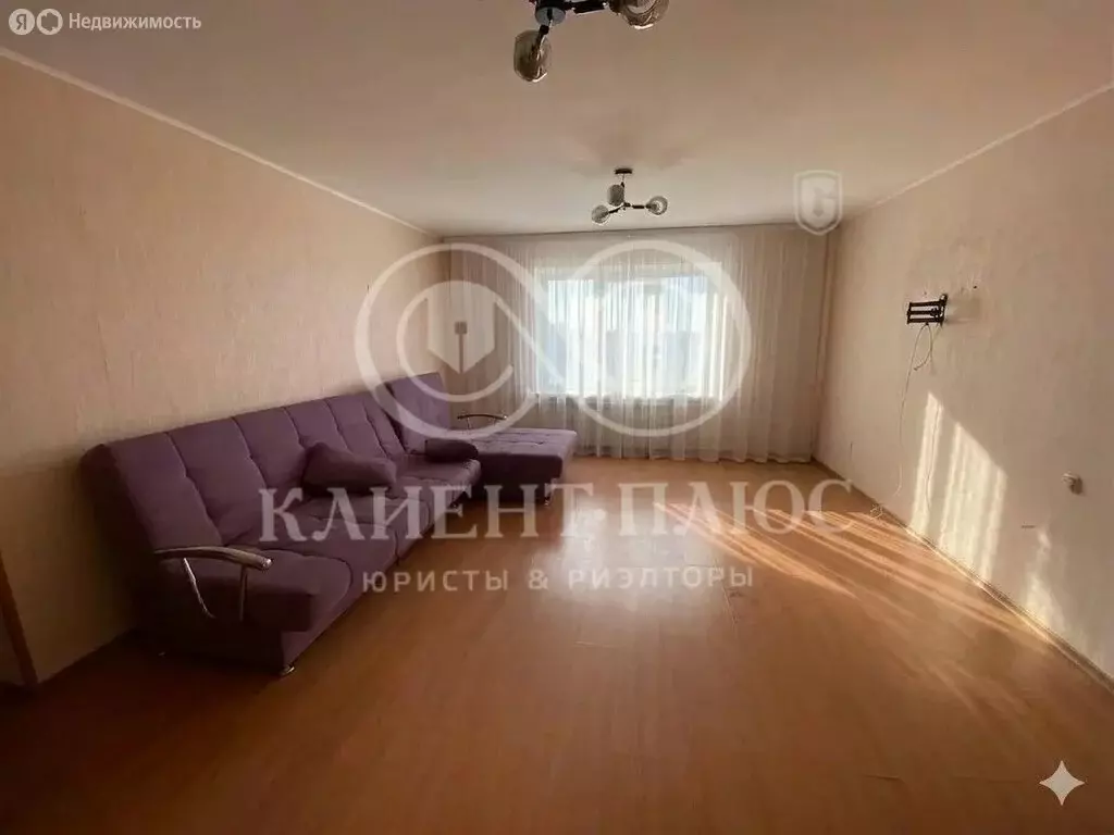 3-комнатная квартира: Корсаков, улица Калинина, 1 (78.6 м) - Фото 1