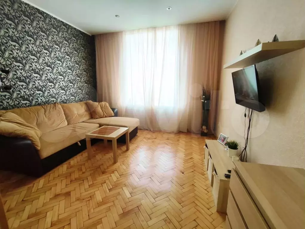Комната 20 м в 7-к., 2/5 эт. - Фото 0