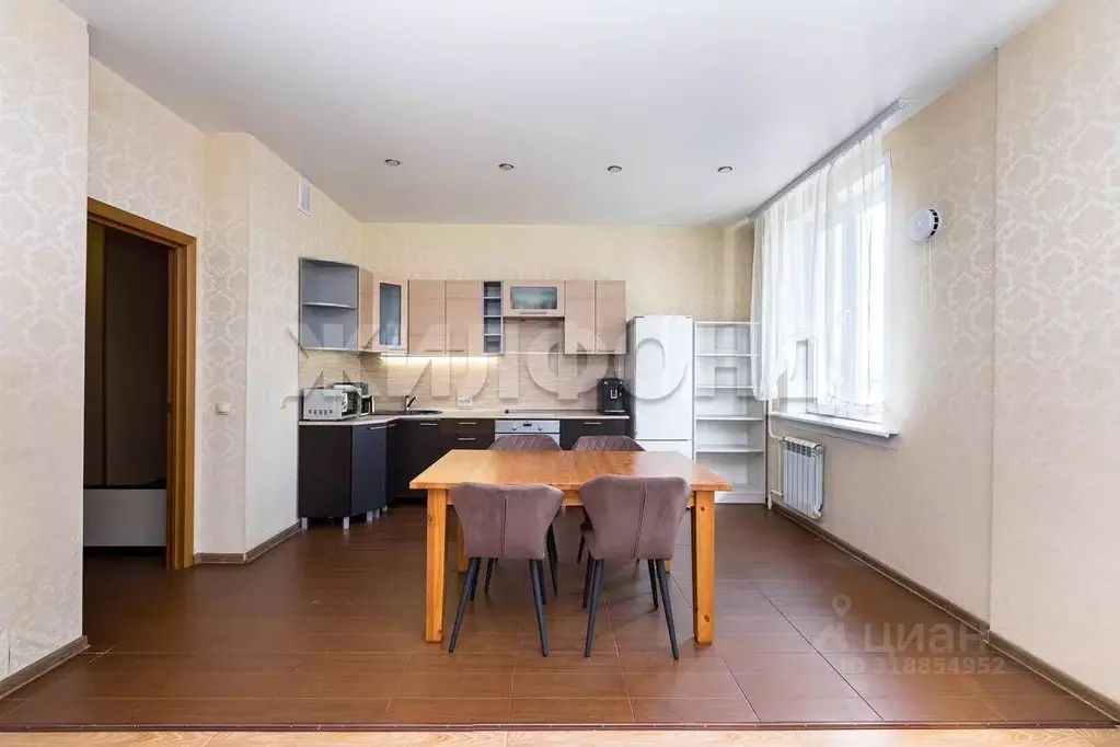 3-к кв. Новосибирская область, Новосибирск ул. Гоголя, 204/2 (86.3 м) - Фото 1