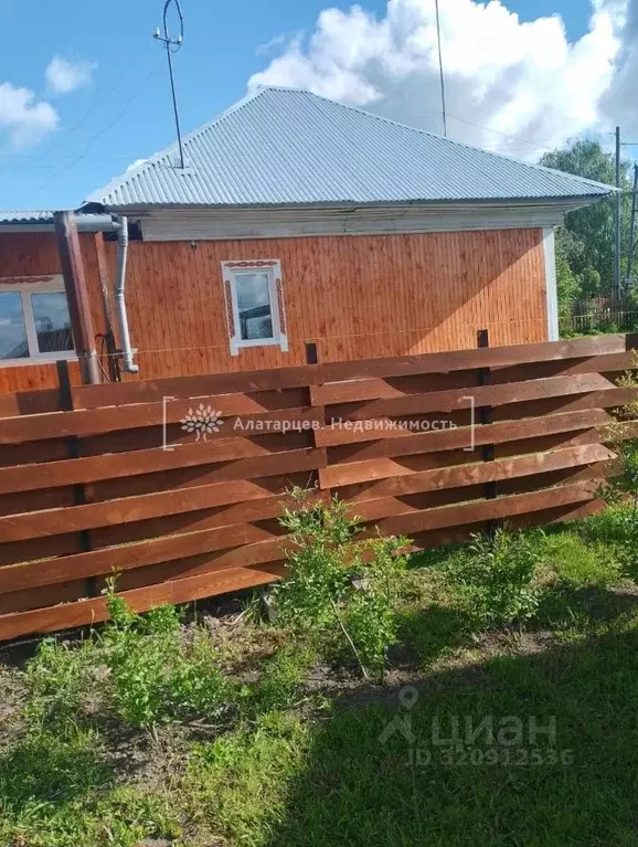 Дом в Томская область, Северск ул. Братьев Иглаковых, 47 (100 м) - Фото 2