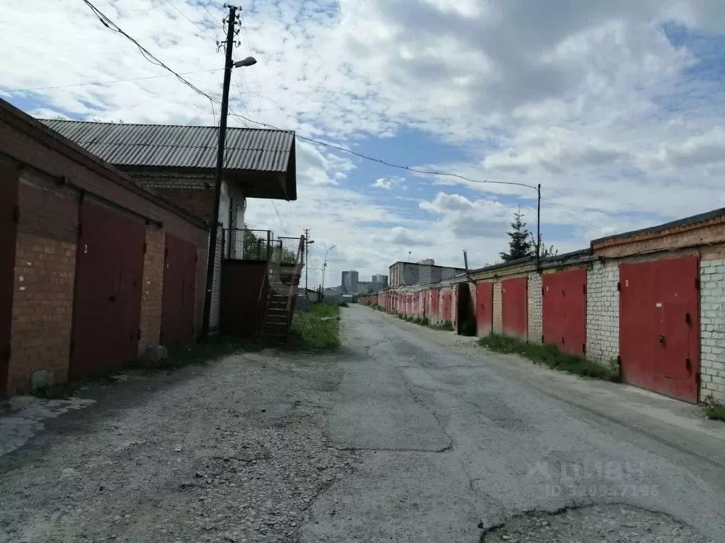 Гараж в Тюменская область, Тюмень ул. 9 Января, 166 (22 м) - Фото 1