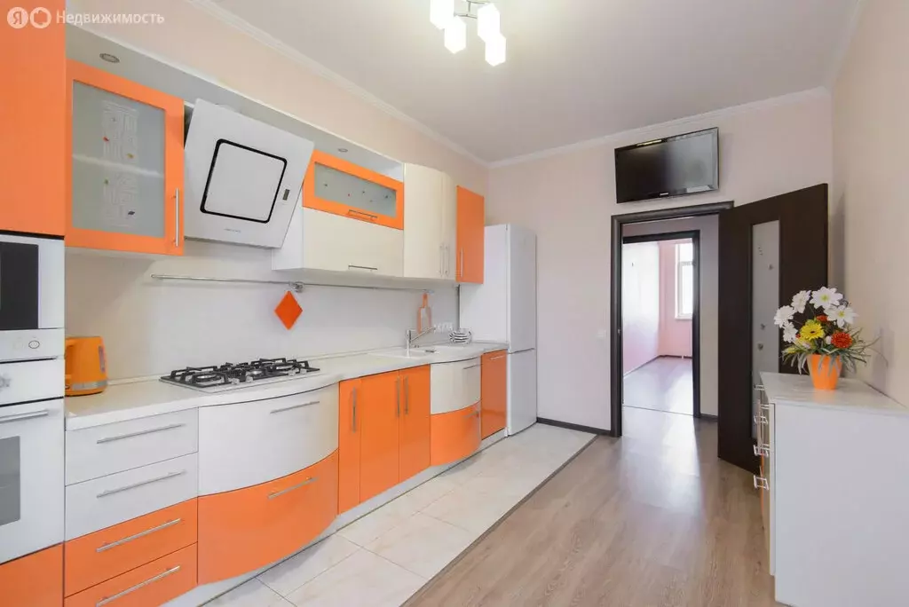 4-комнатная квартира: Батайск, улица Комарова, 131А (125.6 м) - Фото 1