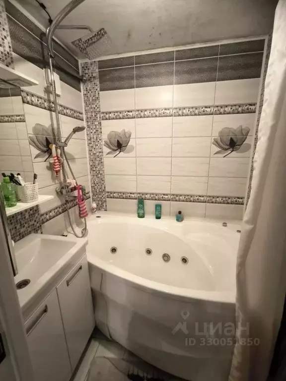 2-к кв. Самарская область, Новокуйбышевск ул. Егорова, 10 (53.7 м) - Фото 1