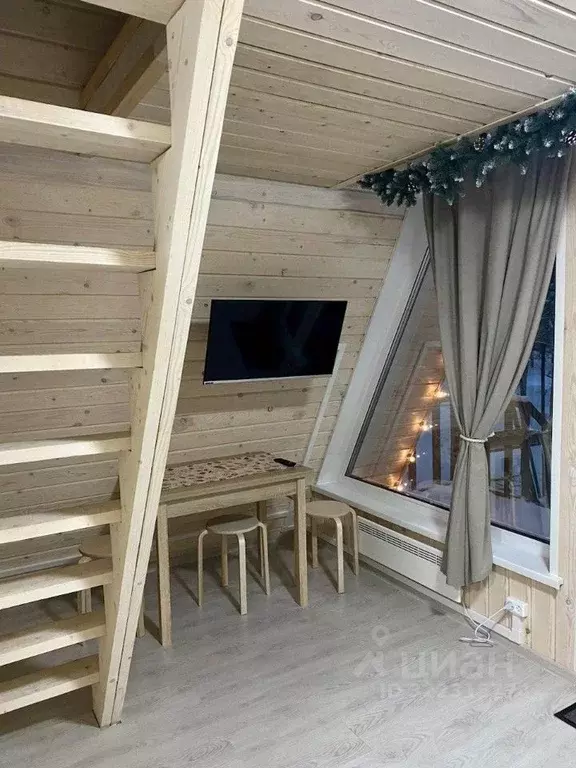 Дом в Ленинградская область, Лужский район, Толмачевское городское ... - Фото 2