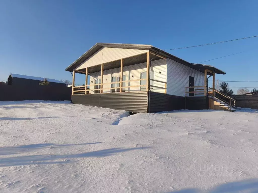 Дом в Красноярский край, Березовский район, Зыковский сельсовет, ... - Фото 1