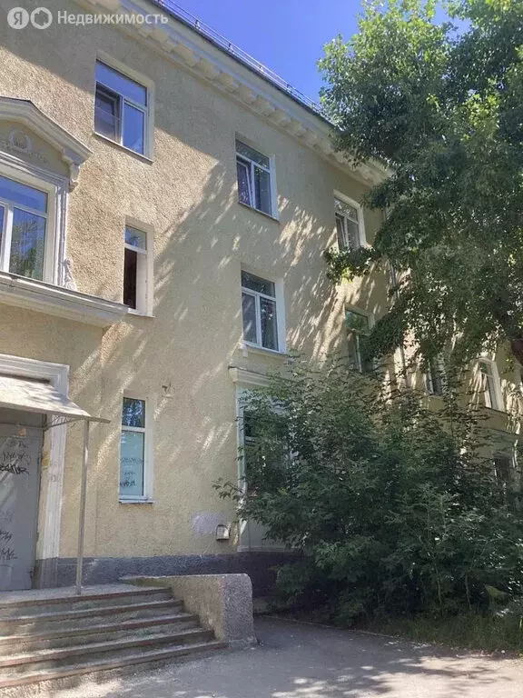 Квартира-студия: Екатеринбург, улица Старых Большевиков, 16 (20 м) - Фото 1