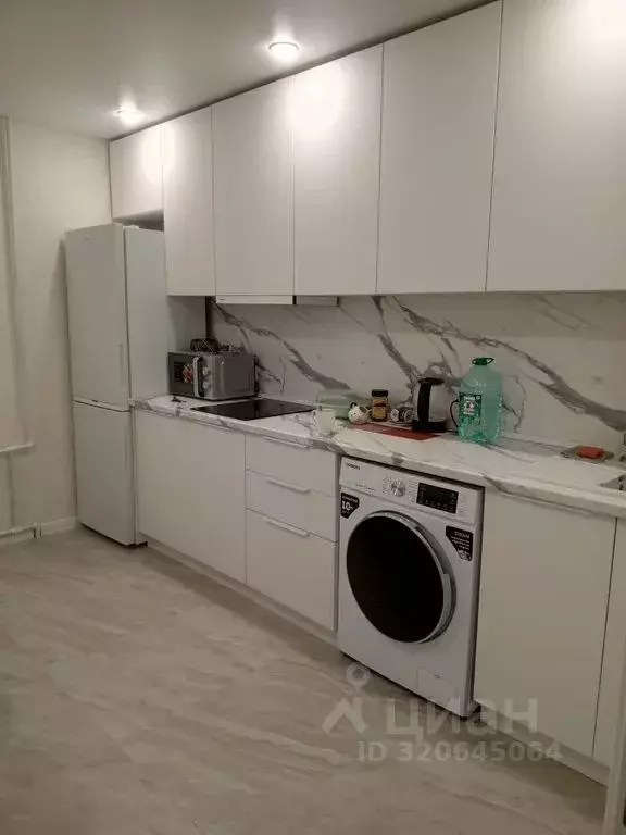 2-к кв. Краснодарский край, Ейск ул. Плеханова, 1/1 (75.0 м) - Фото 1