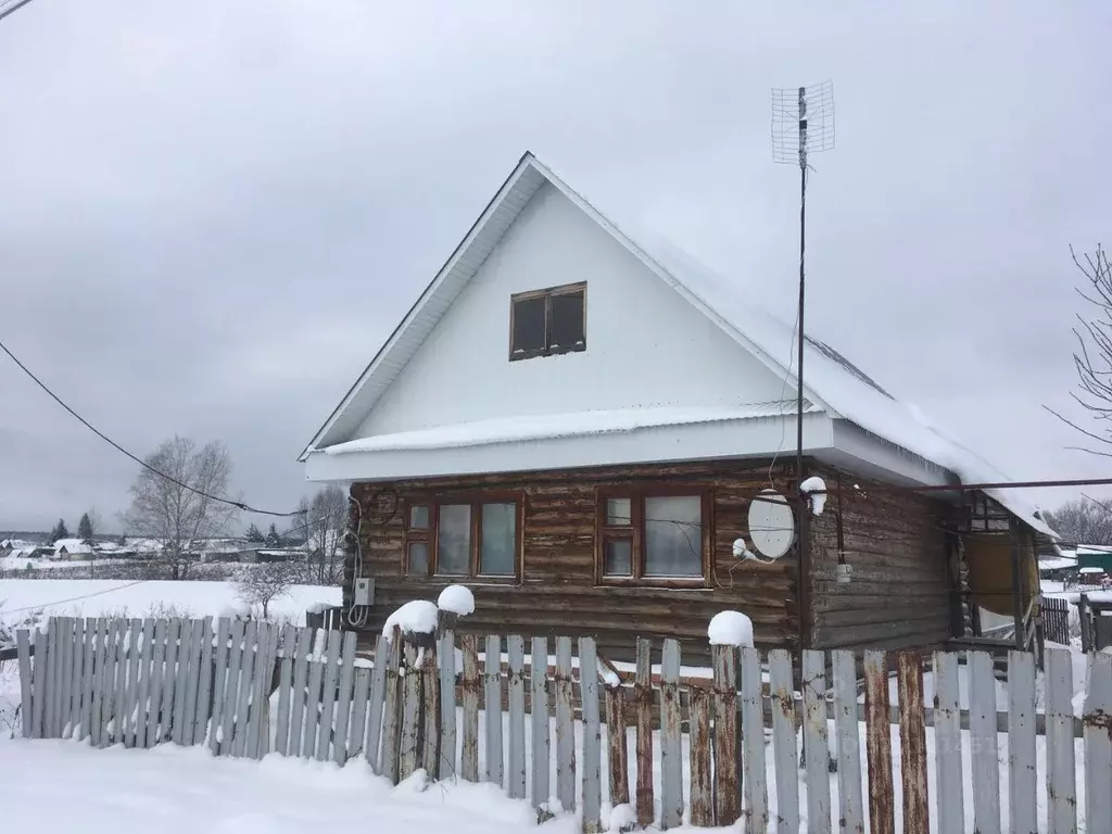 Дом в Башкортостан, Ишимбайский район, Янурусовский сельсовет, д. ... - Фото 1