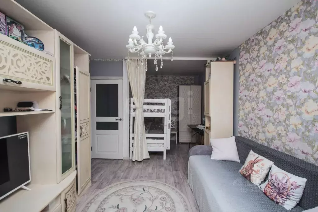1-к кв. Приморский край, Владивосток ул. Нейбута, 11 (36.2 м) - Фото 1