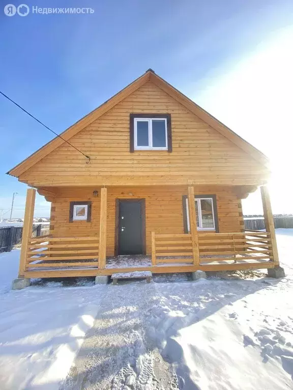 Дом в село Хомутово, Гранатовая улица (130 м) - Фото 1