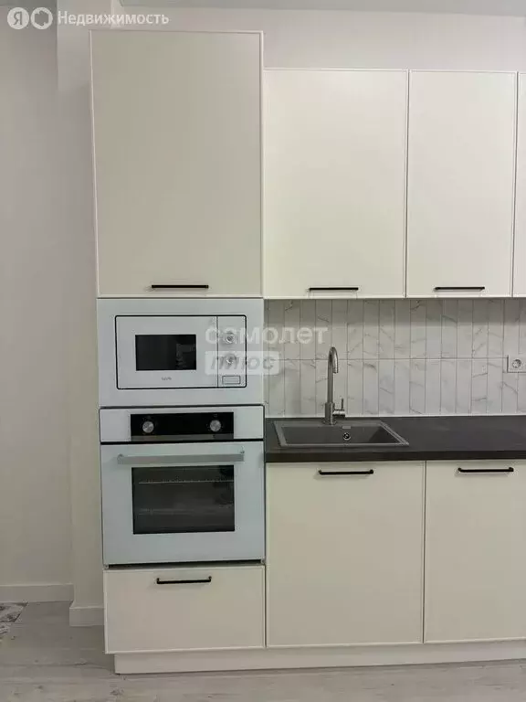 3-комнатная квартира: Москва, Новоостаповская улица, 20 (50.4 м) - Фото 2