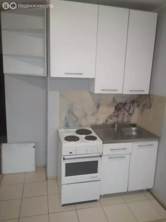 Квартира-студия: Барнаул, улица Глушкова, 6 (23.6 м) - Фото 2