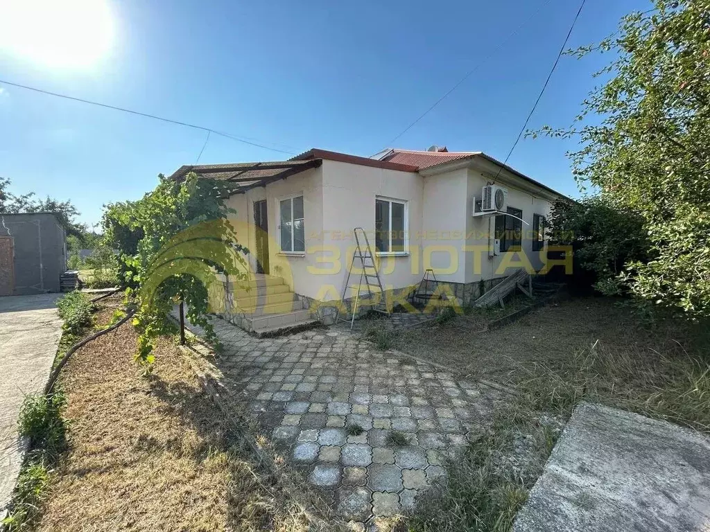 Дом в Краснодарский край, Крымский район, с. Киевское ул. Демченко (98 ... - Фото 1