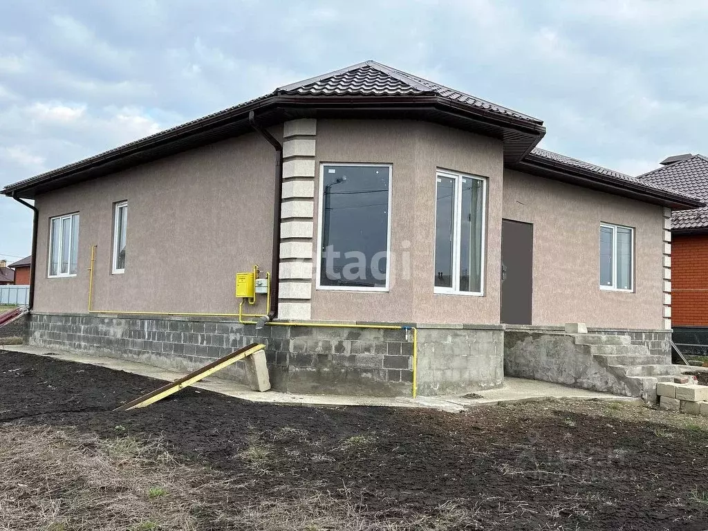 Дом в Белгородская область, Строитель Яковлевский городской округ, ул. ... - Фото 1