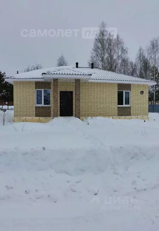 Дом в Удмуртия, Завьяловский район, д. Крестовоздвиженское ул. ... - Фото 1