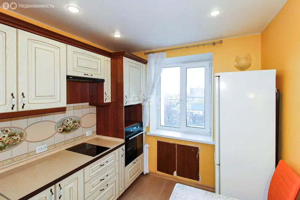 4-комнатная квартира: Тюмень, Ямская улица, 76 (73.5 м) - Фото 1