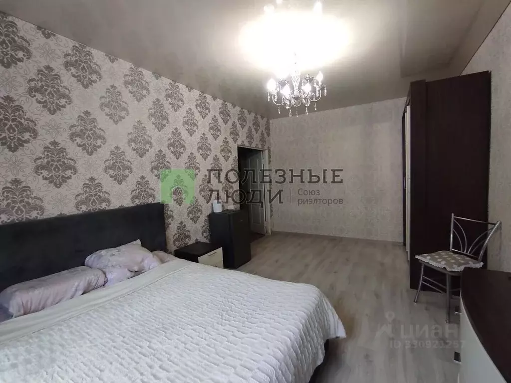 3-к кв. Самарская область, Сызрань ул. Жуковского, 13 (76.1 м) - Фото 2