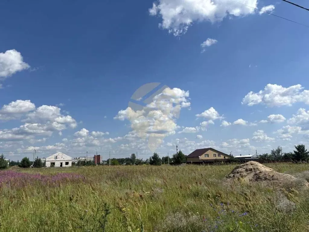 Участок в Белгородская область, Старый Оскол ул. Лебединая (15.0 сот.) - Фото 0
