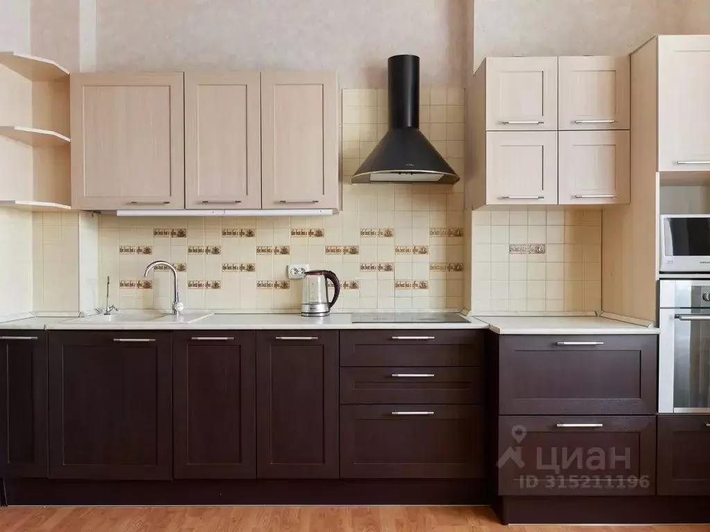 2-к кв. Татарстан, Казань ул. Адоратского, 1а (63.0 м) - Фото 1