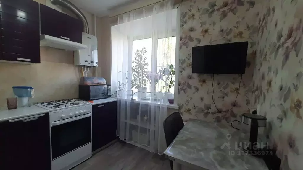 1-к кв. Владимирская область, Гусь-Хрустальный ул. Микрорайон, 27 ... - Фото 0