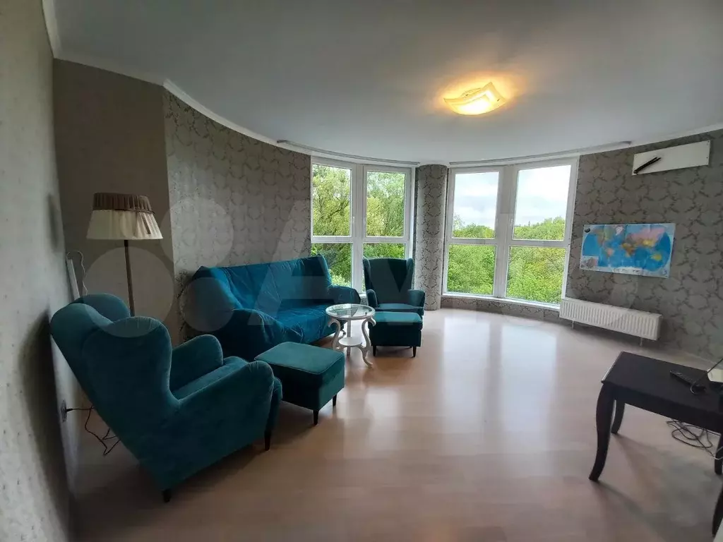 2-к. квартира, 63 м, 4/9 эт. - Фото 0
