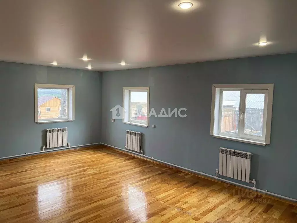 Дом в Бурятия, Иволгинский район, Сотниковское с/пос, с. Сотниково, ... - Фото 1