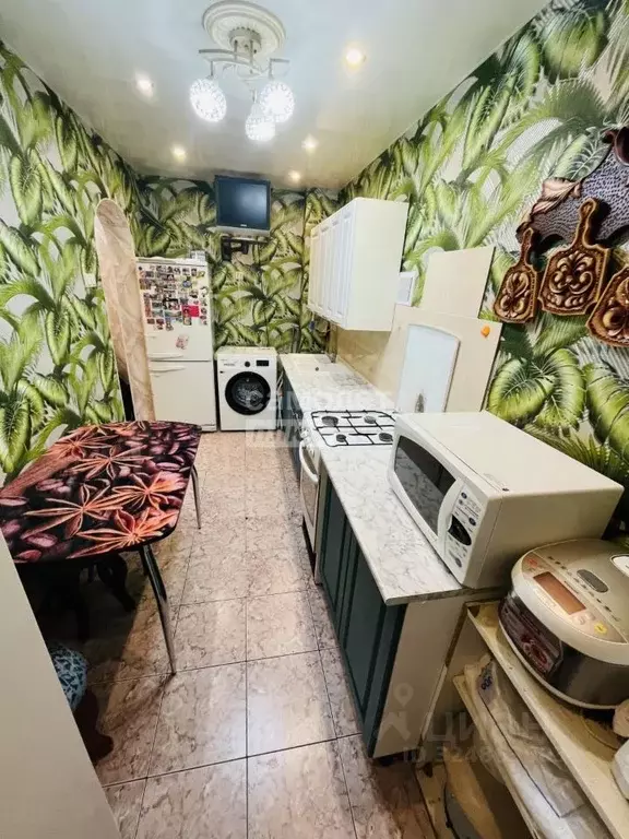 2-к кв. Свердловская область, Екатеринбург ул. Билимбаевская, 41 (42.6 ... - Фото 2