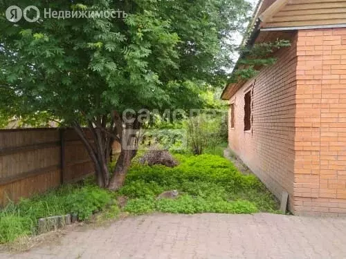 Дом в село Красный Яр, улица Сергеева, 15 (180 м) - Фото 1