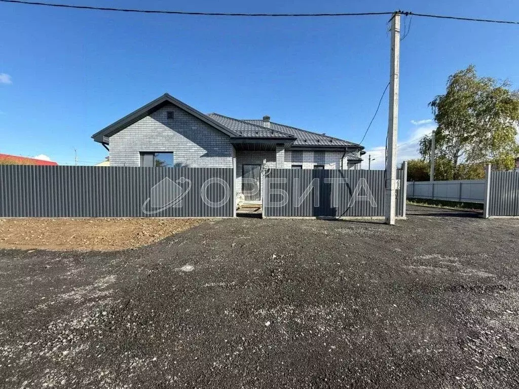 Дом в Тюменская область, Тюмень Березняковский мкр, ул. Семена Шахлина ... - Фото 1