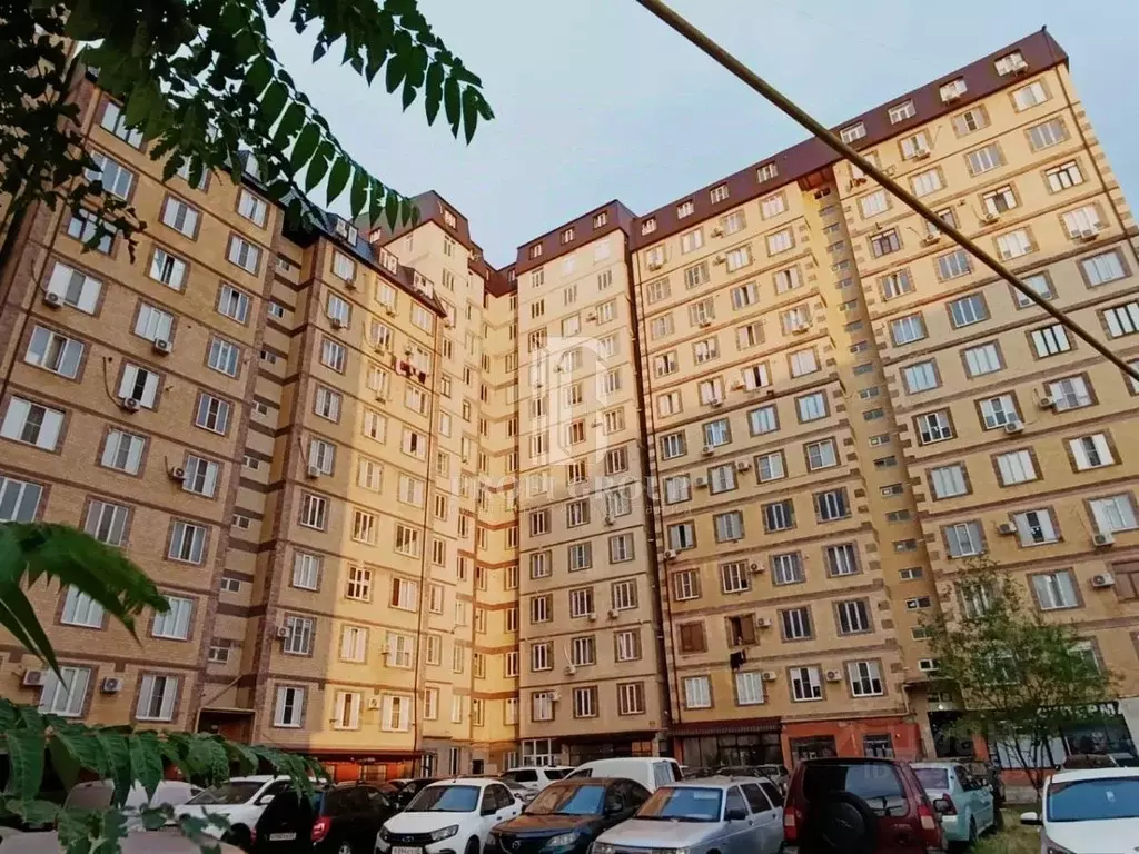 2-к кв. Дагестан, Махачкала просп. Али-Гаджи Акушинского (75.0 м) - Фото 0