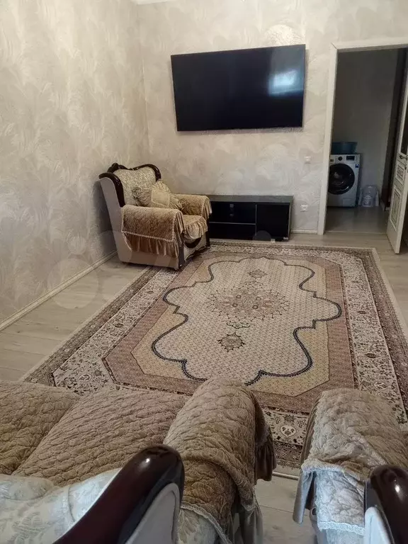 2-к. квартира, 60 м, 5/7 эт. - Фото 1