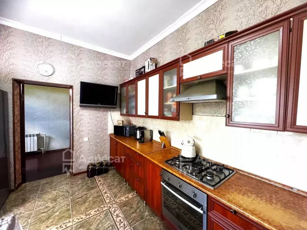 Дом в Волгоградская область, Волгоград Черноярская ул. (140 м) - Фото 2