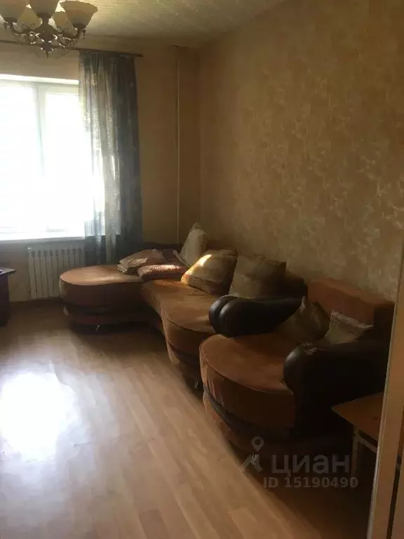3-к кв. Тульская область, Новомосковск Октябрьская ул., 19 (70.0 м) - Фото 1