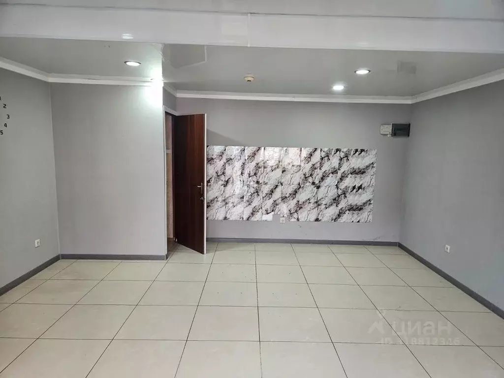 Помещение свободного назначения в Краснодарский край, Туапсе ул. ... - Фото 1