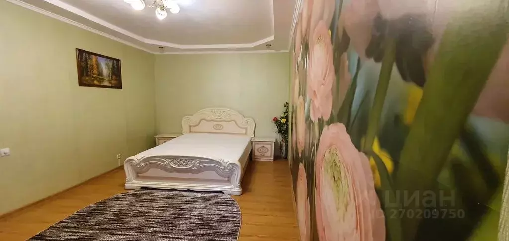 Дом в Крым, Алушта ул. Карла Маркса, 7/6 (100 м) - Фото 1