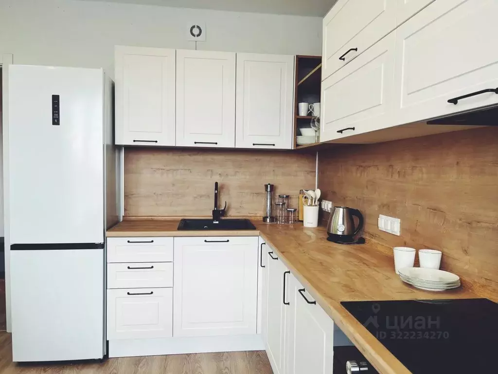 3-к кв. Башкортостан, Уфа ул. Ивана Спатара, 14 (68.23 м) - Фото 1