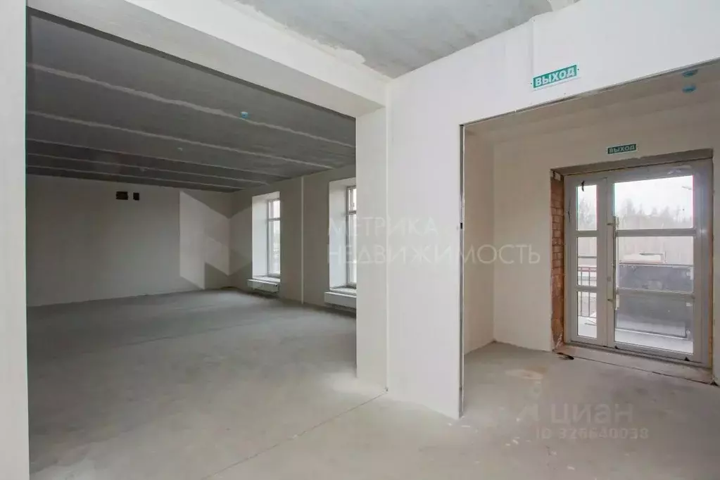 Помещение свободного назначения в Тюменская область, Тюмень ул. ... - Фото 1