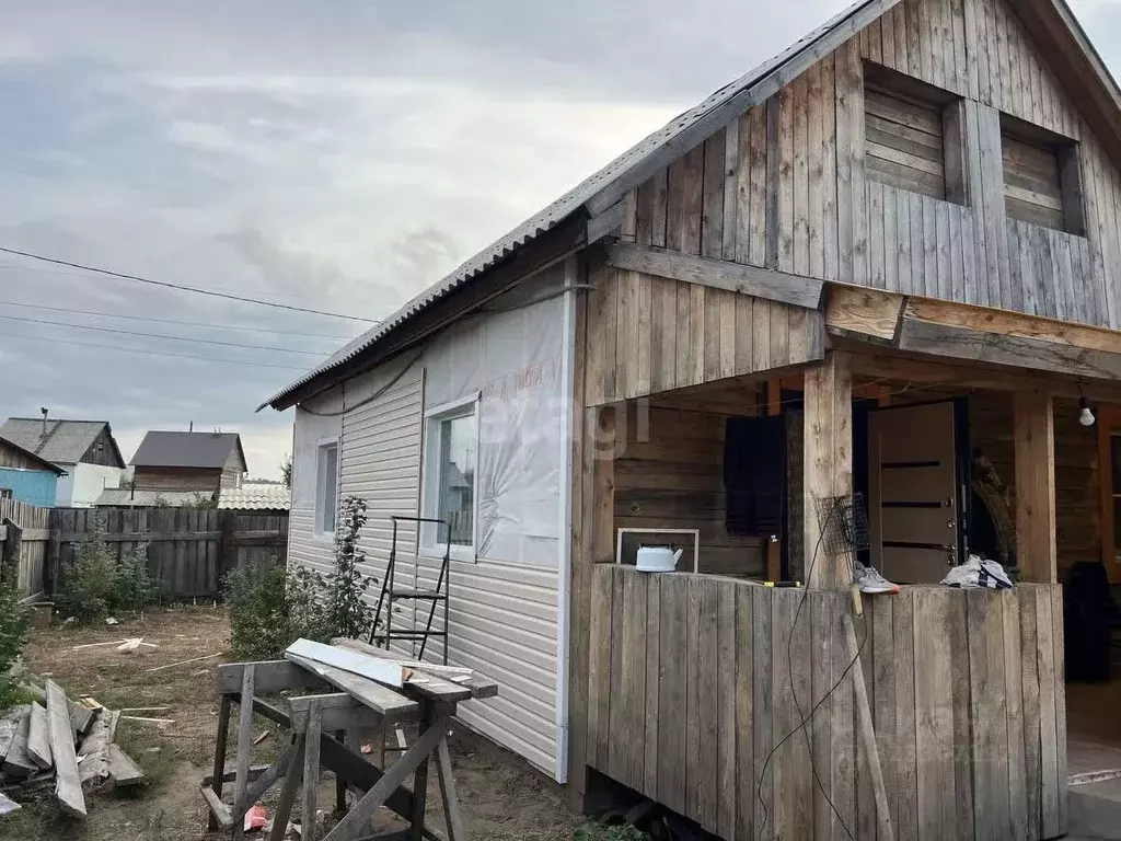 Дом в Бурятия, Тарбагатайский район, Саянтуйское с/пос, с. Нижний ... - Фото 1