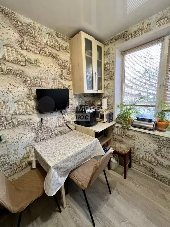 3-к. квартира, 60 м, 4/5 эт. - Фото 1