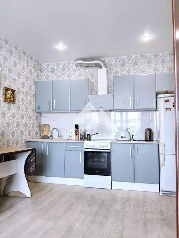 Студия Алтайский край, Барнаул Власихинская ул., 65ак2 (28.5 м) - Фото 1