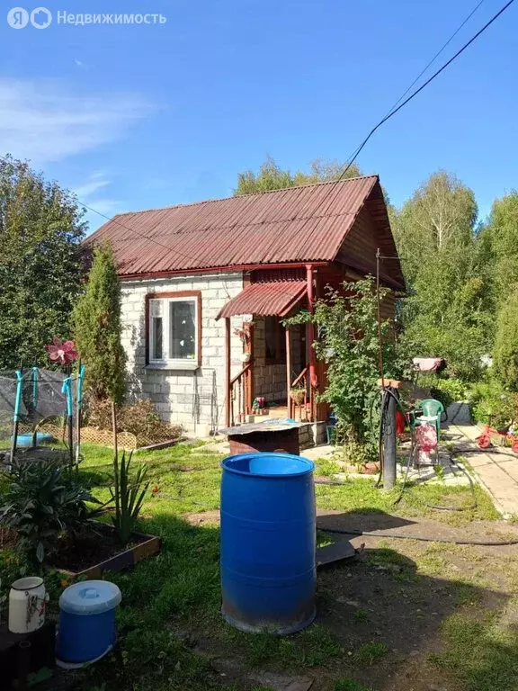 Дом в Екатеринбург, Октябрьский район, микрорайон Северный Химмаш ... - Фото 1