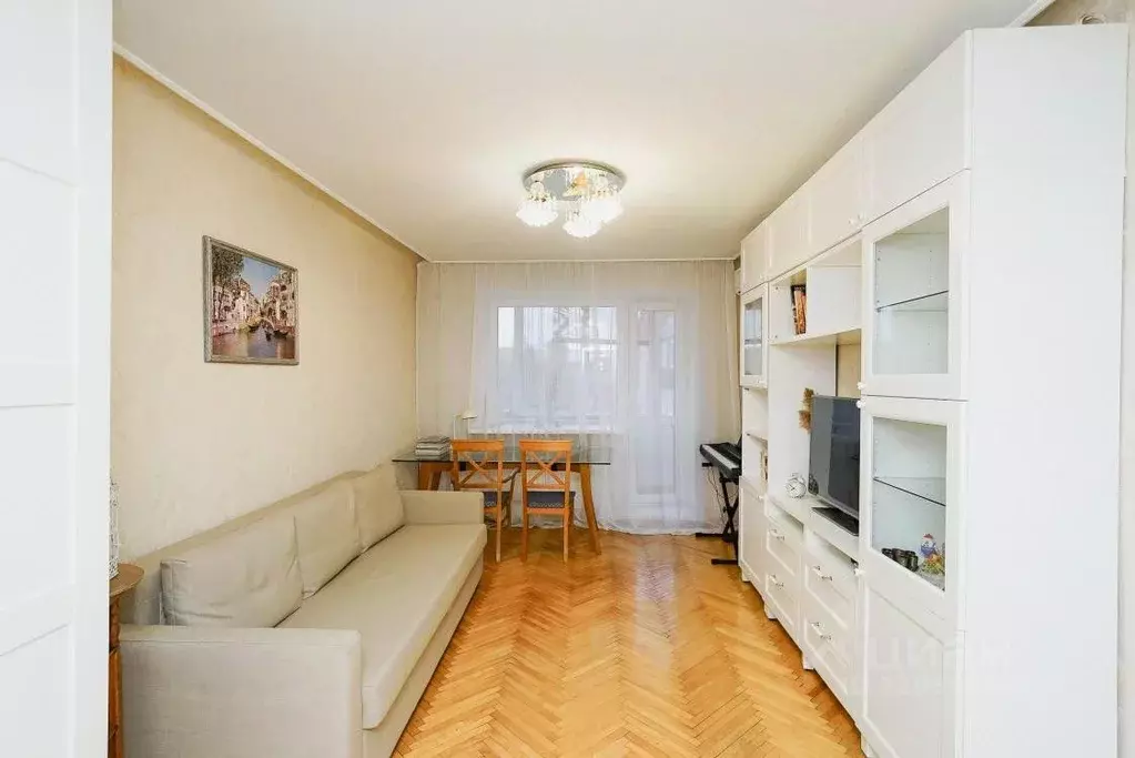 4-к кв. Омская область, Омск ул. Пушкина, 30 (86.3 м) - Фото 1